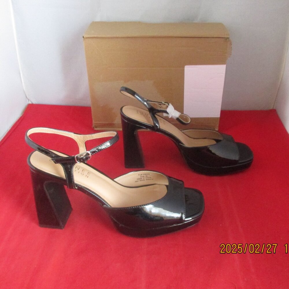 Journee Collection Ziarre Platform Sandals $89 - US Size 9 1/2 - Black - 1219
